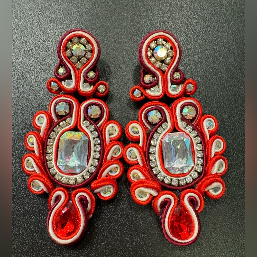 Boho chic earrings
